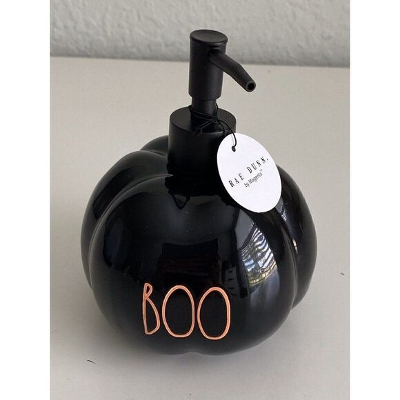 Rae Dunn “BOO” Black Pumpkin Soap Lotion Dispenser Halloween 2022 NEW - Picture 2 of 7